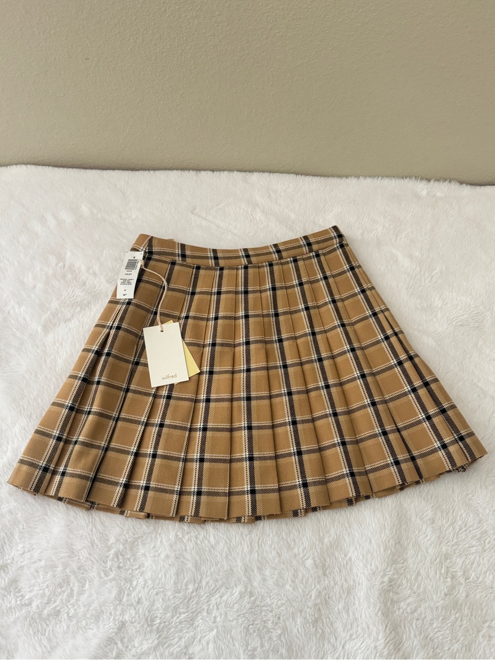 Aritzia Wilfred Plaid Pleated Juliet Skirt